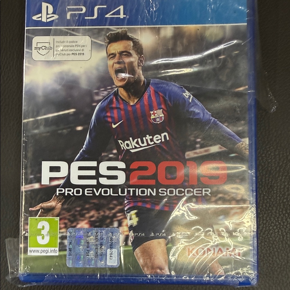 PES 2019 Pro Evolution Soccer for PS4 - Blue Case